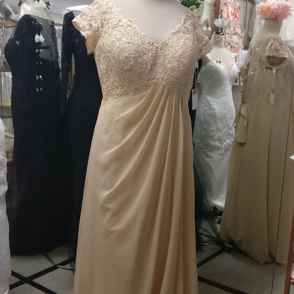 Mother of the bride /simple wedding dress
